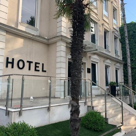 Soleo Hotel Tirana Esterno foto