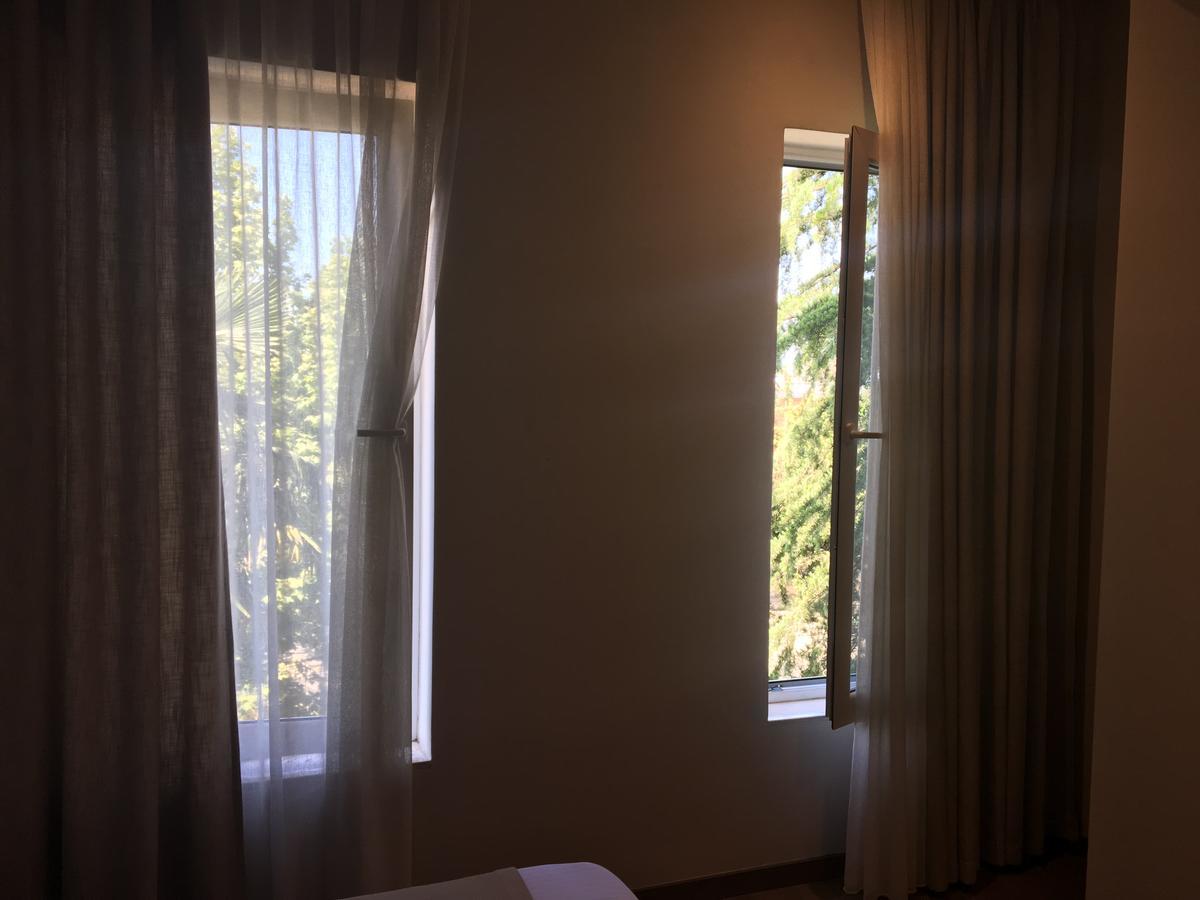 Soleo Hotel Tirana Esterno foto