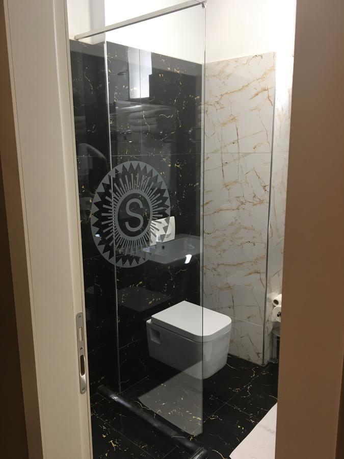 Soleo Hotel Tirana Esterno foto
